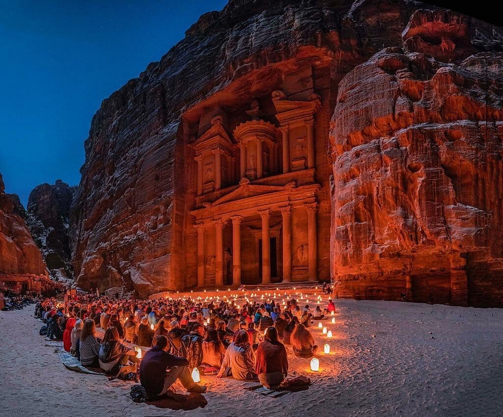 petra-by-night